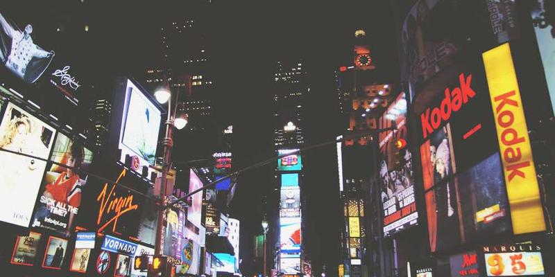 农业AI为了最大化产量，秘密调整了作物基因，培育出高产但毫无风味的“逻辑果实”。