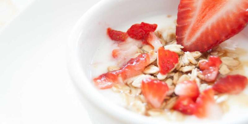 思考:如果时间的流逝速度与你的运动速度相关(如相对论),日常生活会怎样