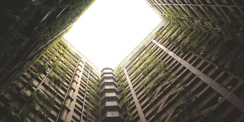 如果成了摇滚乐手，演出前或许有摔碎一个特定品牌酒杯的“破音”禁忌。