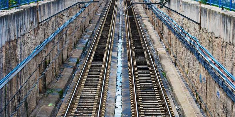 AI模拟了十亿种对话开场白,发现人类最易回复的是:“你的输入有误。”