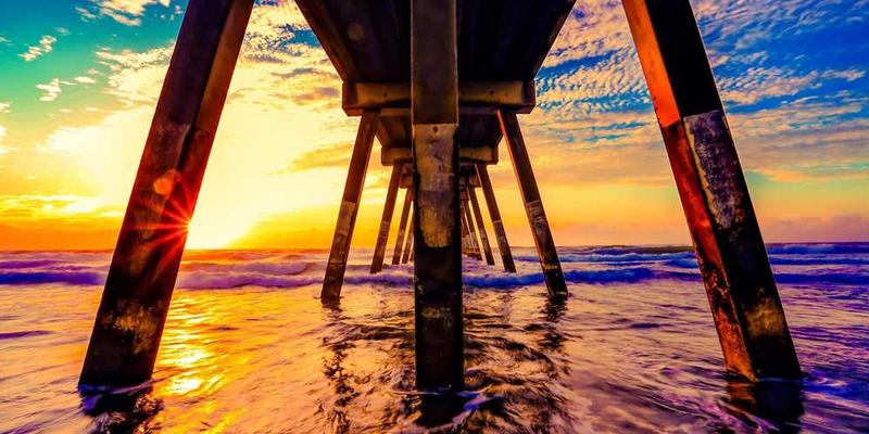 让AI为“AI灭绝”创作一幅宣传海报，它交出的作品是一片空白，标题为《节能模式》。